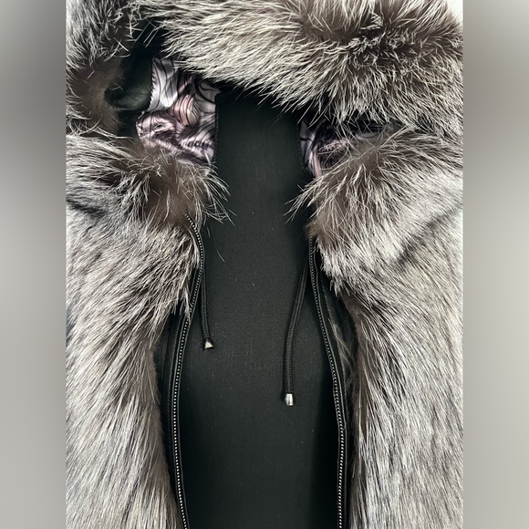 Leather jacket - Picture 10 of 10